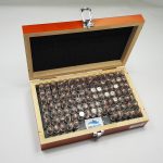 SET 100 SPINE CALIBRATE IN ACCIAIO TEMPRATO SERIE IMPORT 4,01- 5 PROGRESSIONE 0,01 GRADO 2