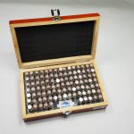 SET 100 SPINE CALIBRATE IN ACCIAIO TEMPRATO SERIE IMPORT 9,01-10 PROGRESSIONE 0,01 GRADO 2